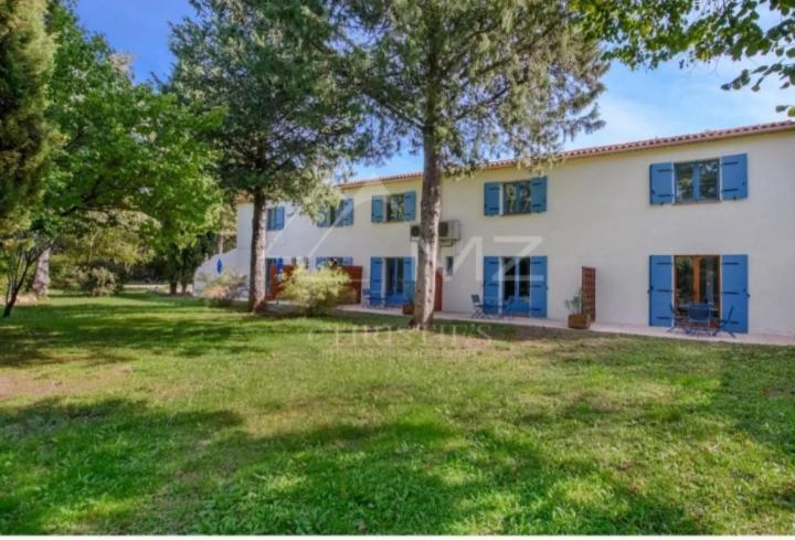 Hotel Bel Valen Le Val Εξωτερικό φωτογραφία